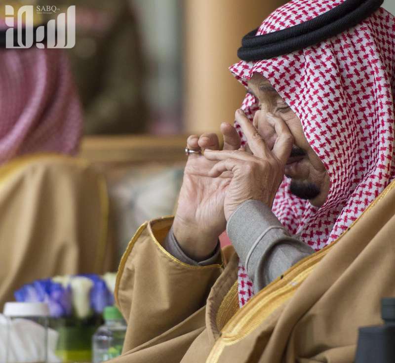 الملك سلمان يثير الأنترنت في السعودية بتأثُّره في افتتاح «الجنادرية»