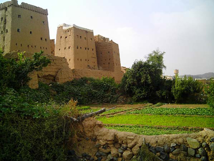 ظهران الجنوب نافذة السعودية على اليمن..تحتضن آثار أبرهة الأشرم ومناجم حديد لأقوام بائدة