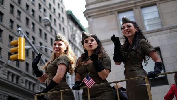 نساء أمريكا.. مقاتلات بمهام كاملة في الجيش