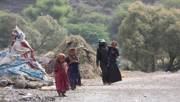 أرامل اليمن تضعفهن الحرب أكثر