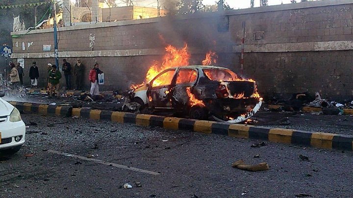 السيارة المفخخة التي انفجرت صباح اليوم في شارع كلية الشرطة (المص