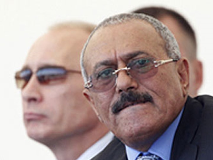 سياسيون يتحدثون عن عروض حوثية لإغراء «موسكو» بنصيب الأسد في اليمن