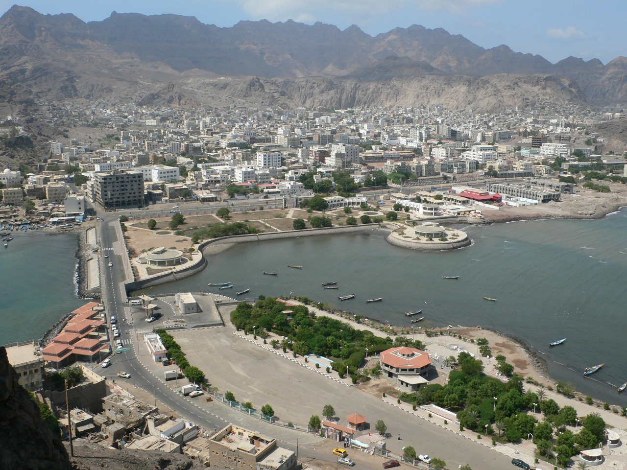 الحكومة اليمنية تدعو الوكالات الأممية للانتقال لعدن