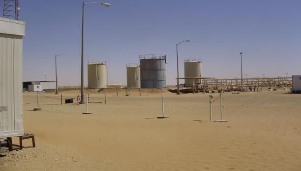 القاعدة يهدد حقول النفط في اليمن