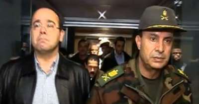 مصور فيديو تنحى مبارك يكشف عن شخصيته على الـ\