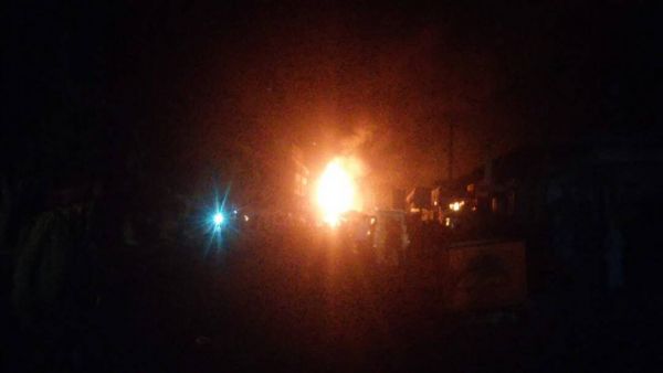 إنفجار ضخم بمحطة وقود بمدينة ذمار وتضرر بالغ في المنازل المجاورة