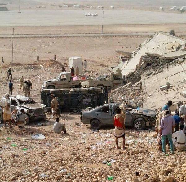 صورة لمعسكر اللواء 23 ميكا في العبر بحضرموت بعد تعرضه لقصف طيران