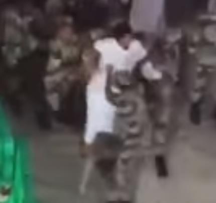حقيقة مقطع فيديو «القبض على شخص بحزام ناسف في الحرم المكي»