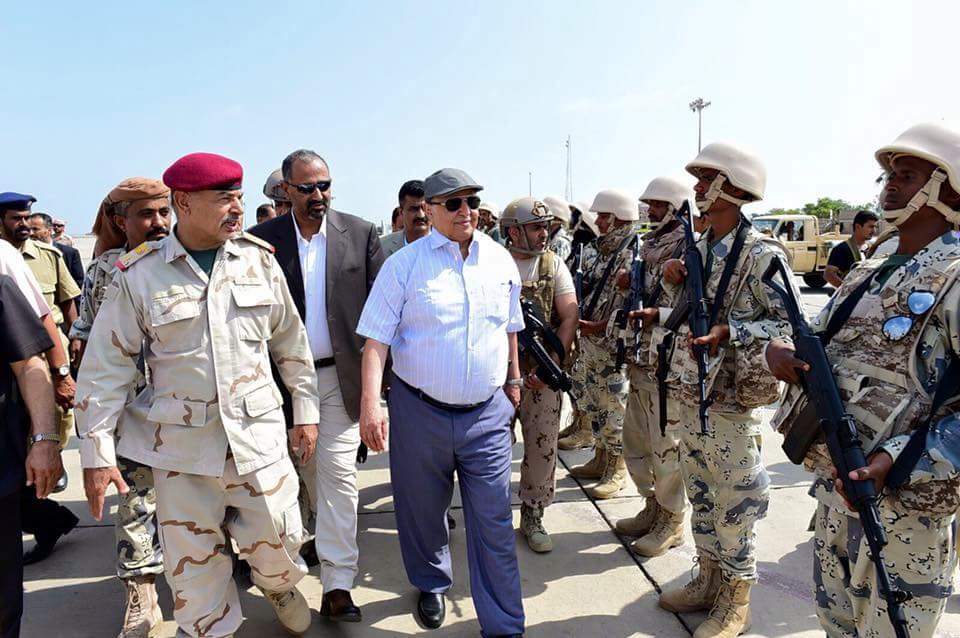 رئيس الجمهورية عبدربه منصور يزور مطار عدن الدولي (صور)
