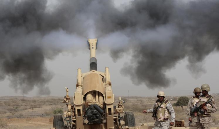 اشتباكات عنيفة بين قوات الحدود السعودية والميليشيات الحوثية والأباتشي تتدخل (تفاصيل)
