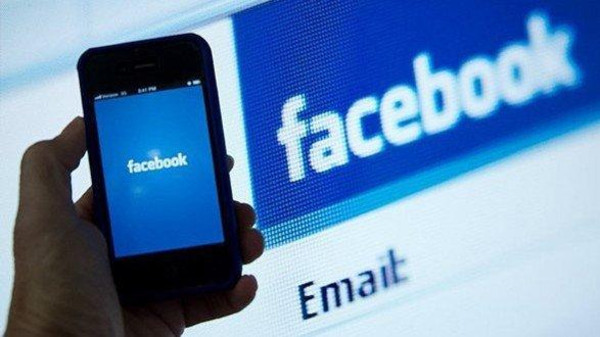 فيسبوك يتيح دخول ماسنجر دون حساب