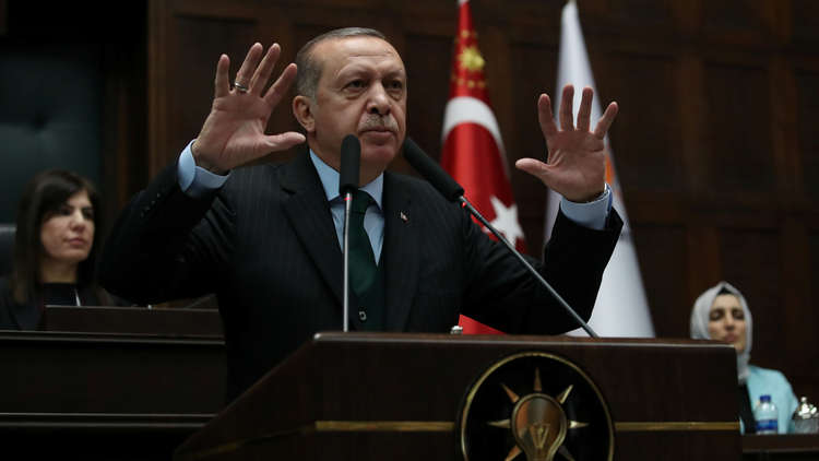 أردوغان يتخذ أول إجراء للرد على قرار ترامب ويهدد أمريكا