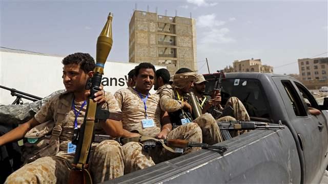 مسلحو الحوثي يشنون حملة اعتقالات طالت عدد من التجار بالعاصمة صنعاء