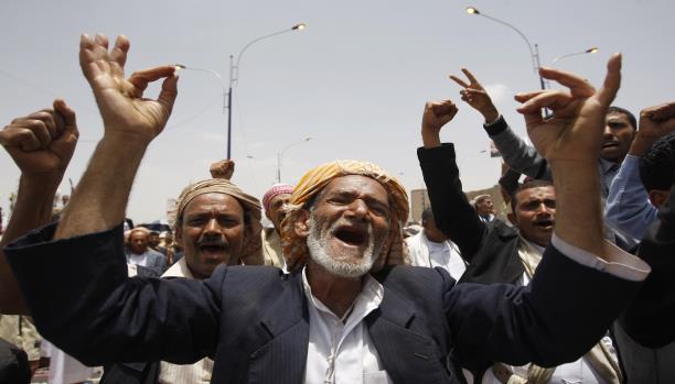 النكتة اليمنية... سلاح في مواجهة القهر والانقلاب