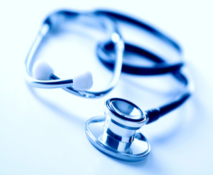 خطأ طبي يُدخل «يمنية حامل» في غيبوبة
