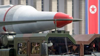 كوريا الشمالية اختبرت صاروخ قادر للوصول إلى أمريكا وتستعد لإطلاق مركبة فضائية 