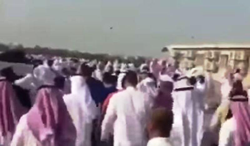 مصرية بالكويت توفي ابنها الوحيد فوجهت نداءً للخروج في جنازته.. ففوجئت بمشهد مهيب (فيديو)