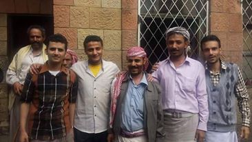 صورة وحدث.. الافراج عن اقدم سجناء إب بعد قضاءه لـ (30) عاماً خلف قضبان السجن المركزي