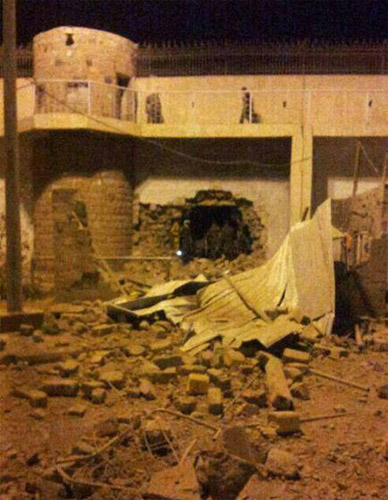 مصدر أمني : من بين الفارين في هجوم أمس 3 متهمين بمحاولة اغتيال الرئيس هادي وأحد خبراء المتفجرات في تنظيم القاعدة