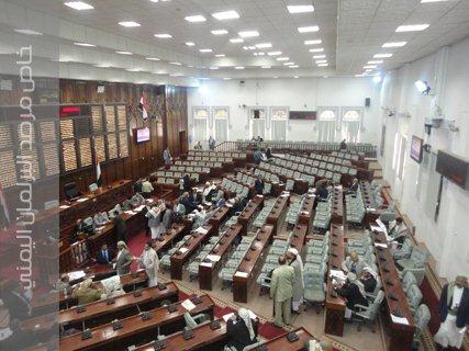 النواب يطالبون بإقالة الحكومة ومحاسبة وزير الدفاع وقائد الجوية