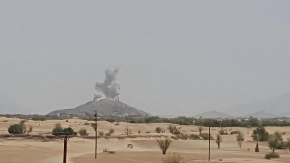 طيران التحالف يقصف مواقع للحوثيين بمحافظة شبوة (صور)