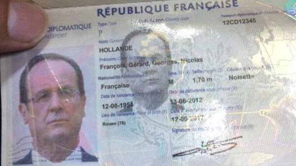 تسريب صور جواز سفر هولاند رئيس فرنسا؟