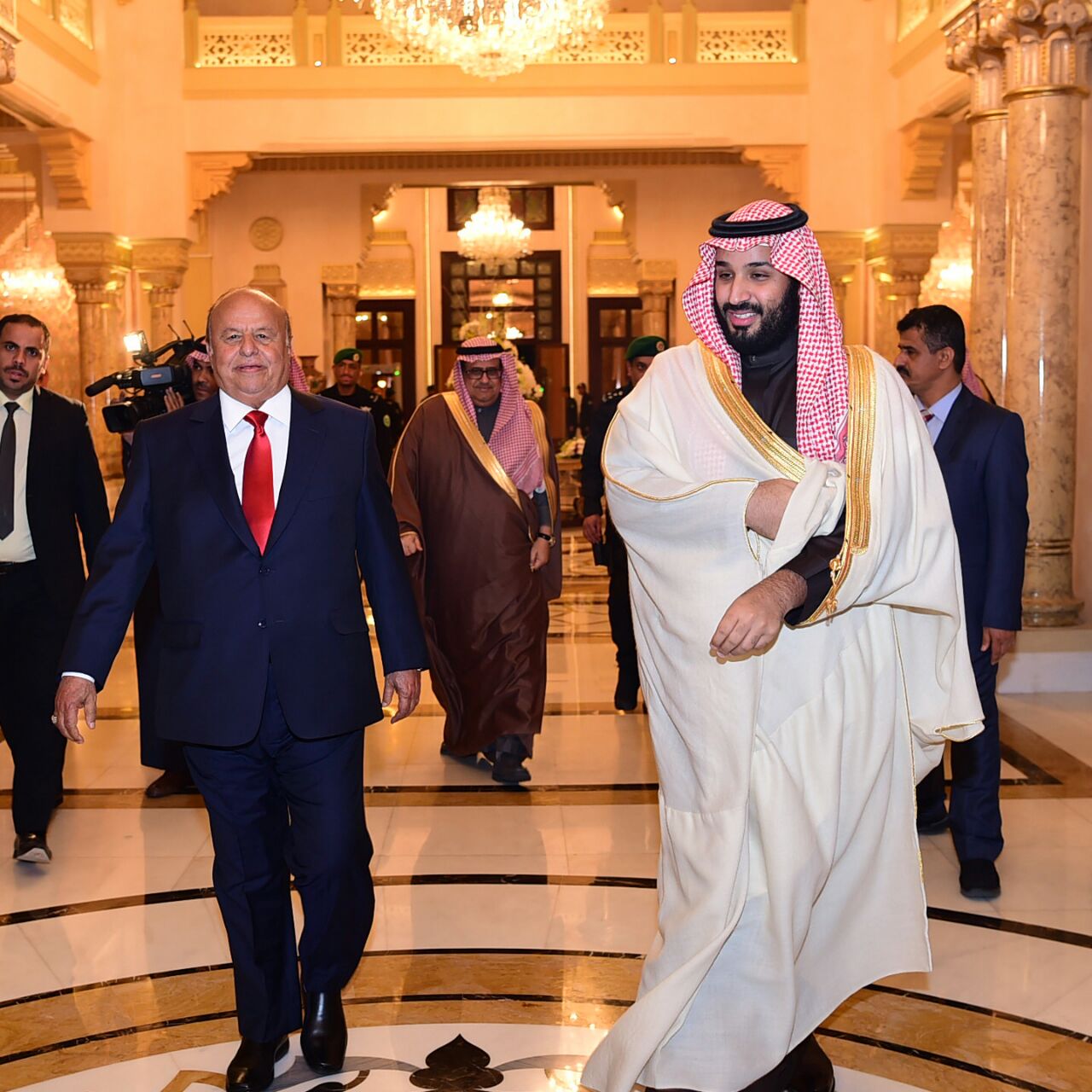 تأجيل لقاء الرئيس هادي مع ولي العهد السعودي وولي عهد أبو ظبي لأسباب مجهولة