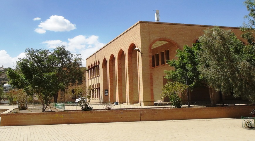 كلية الهندسة ..صنعاء