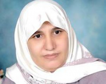 نقل الكاتبة والناشطة رشيدة القيلي إلى العناية المركزة في أحد مستشفيات صنعاء