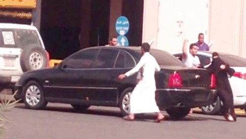 السعودية: التحقيق في قضية تهريب فتاة من قبضة \