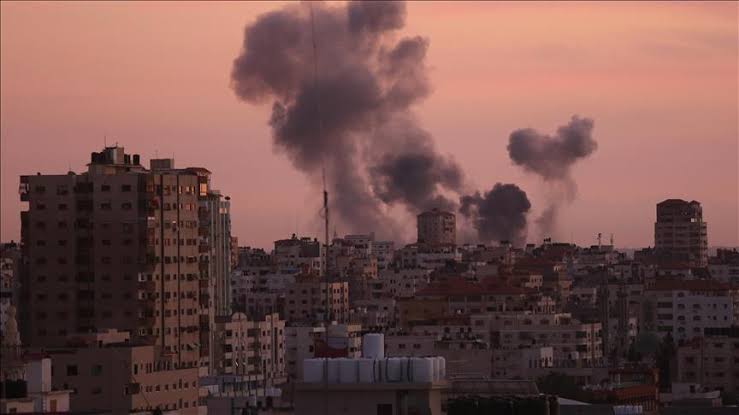 غزة تقصف