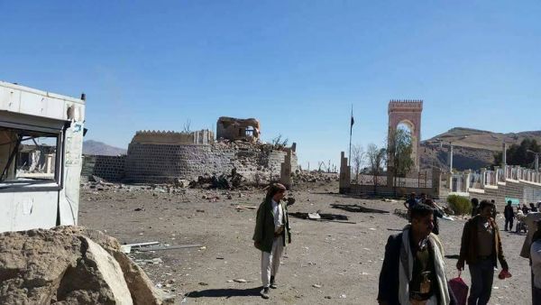 نجاة سكان حي في صنعاء من كارثة عقب فشل الحوثيون في اطلاق صاروخ وسقوطه