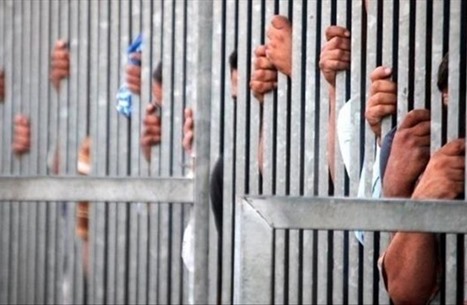 رجل يدفع الملايين مقابل خروجه من سجن تابع للنظام السوري