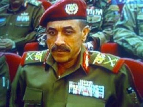 هادي يصدر قراراً جمهورياً بتعيين اللواء علي صالح عفاش قائدا لقوة الاحتياط