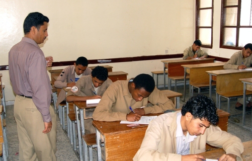 اللجنة العليا للإختبارات في اليمن تحدد موعد الإمتحانات النهائية