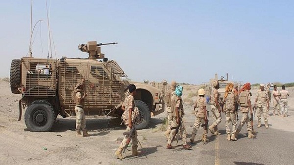 قوات الجيش في بيحان تلقي القبض على 80 حوثياً وناطق الجيش يؤكد قطع كافة خطوط إمداد المليشيا