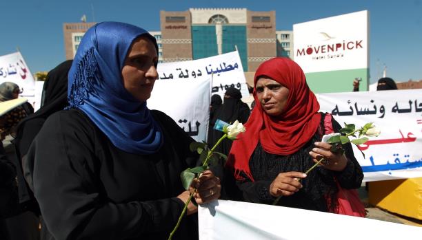 هل تؤيد مصادرة الأسر اليمنية ميراث المرأة.. ولماذا؟
