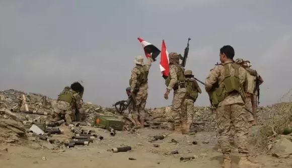 أفراد من الجيش الوطني في إحدى جبهات صعدة