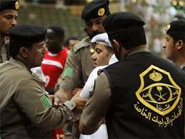 القبض على «يمني» انتحل هوية رجل أمن سعودي لسلب العمال بمكة المكرمة