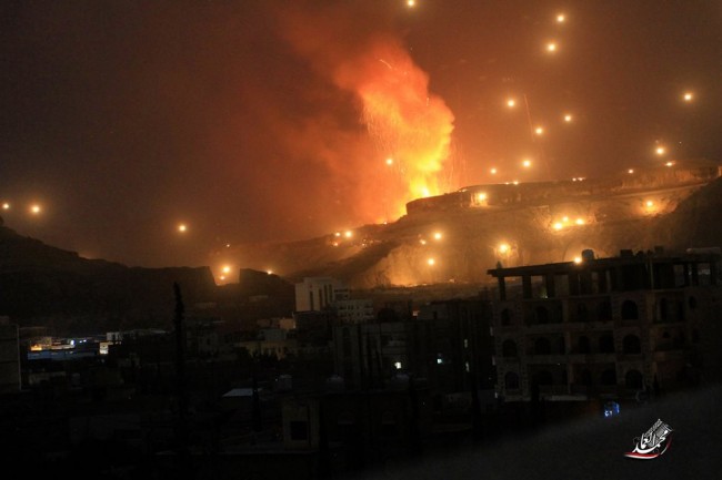 انفجار مخازن الاسلحة في معسكر ألوية الصواريخ بجبل فج عطان