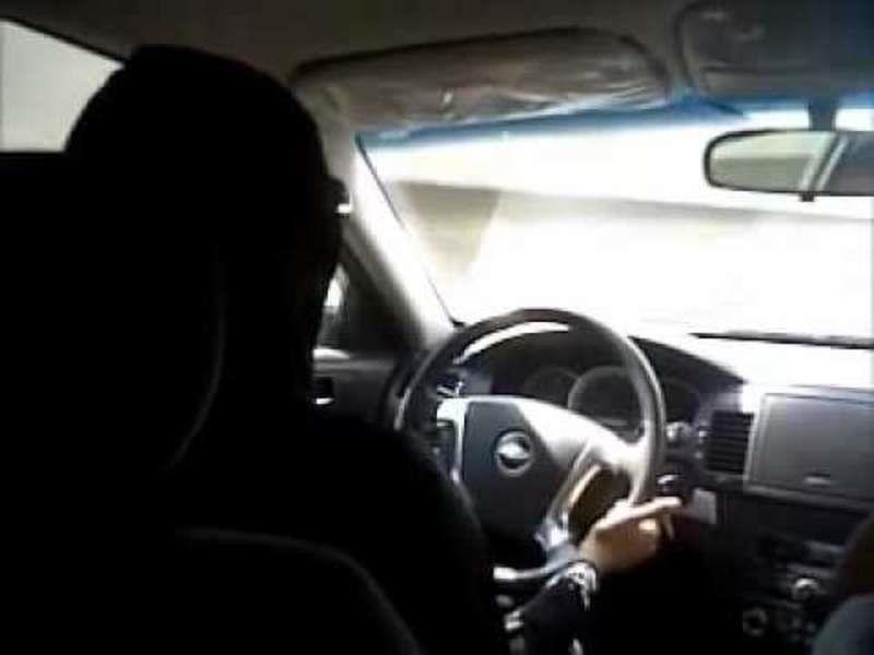 السعودية.. ضبط فتاة تقود سيارة بجدة في خلوة مع شاب ويفطران في نهار رمضان