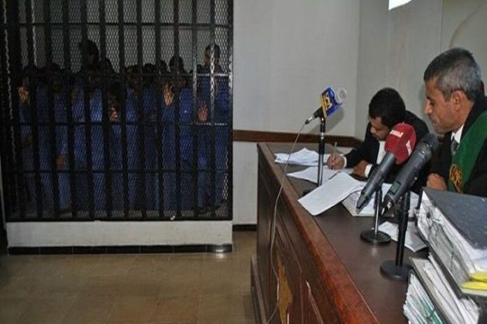 محكمة حوثية تقضي بإعدام ثلاثة متهمين باغتيال المتوكل والخيواني