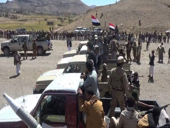 «صالح» يوجه رسالة غير مباشرة للحوثيين بحشد مئات المسلحين من قبيلة سنحان (صور)