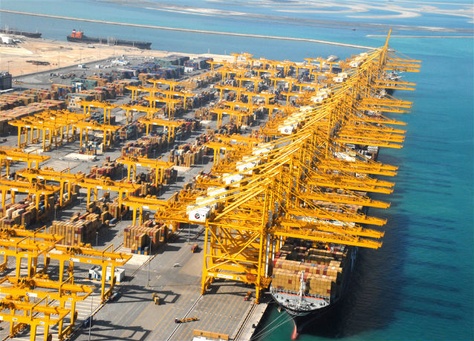 ميناء جبل علي يتصدر موانئ العالم في معدل سرعة مناولة السفن