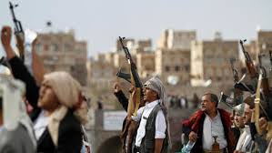 مليشيا الحوثي تتحدى الأمم المتحدة وتطرد ثلاثة من مراقبيها في الحديدة