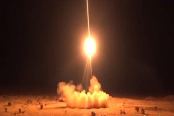 التحالف العربي: الصاروخ الباليستي الذي استهدف الرياض نقل عبر ميناء الحديدة