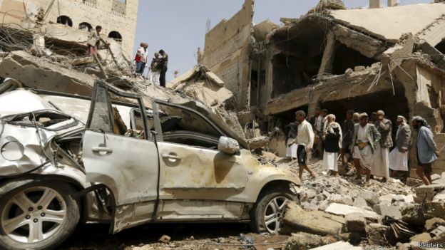 بي بي سي: التحالف يصعد غاراته على منازل 500 شخصية مدنية وعسكرية موالية للحوثيين
