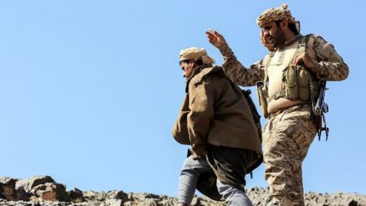 حسين الحوثي و 3 من مرافقيه بقبضة الجيش الوطني