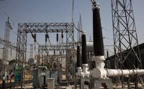 الحوثي يعتزم بدء التشغيل الجزئي لشبكة الكهرباء الوطنية في صنعاء