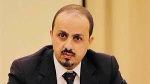 مسوول حكومي يتهم الحوثيين بسرقة المساعدات 